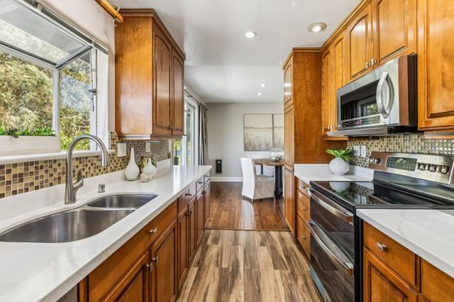 1077 Pearl Avenue, Moss Beach, CA 94038