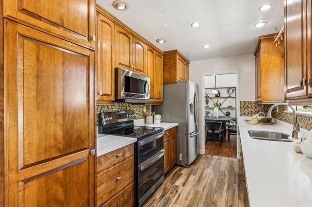 1077 Pearl Avenue, Moss Beach, CA 94038