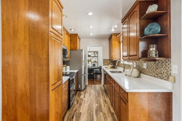 1077 Pearl Avenue, Moss Beach, CA 94038