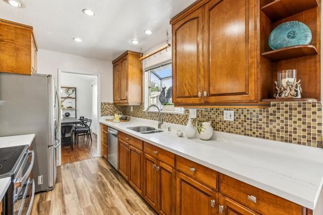 1077 Pearl Avenue, Moss Beach, CA 94038