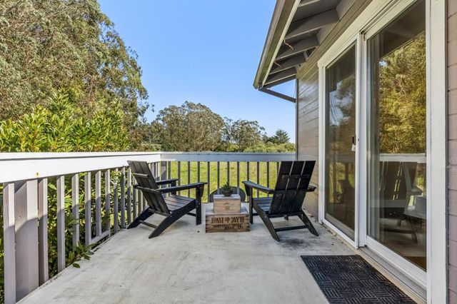 1077 Pearl Avenue, Moss Beach, CA 94038