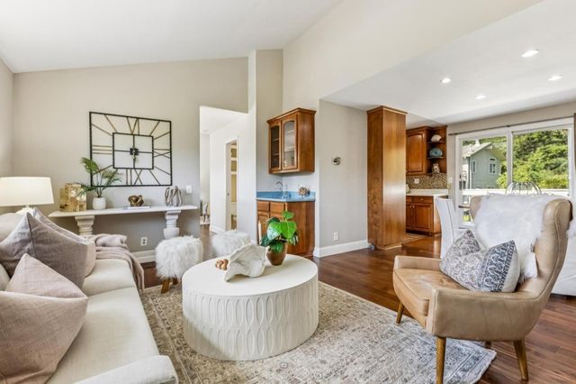 1077 Pearl Avenue, Moss Beach, CA 94038