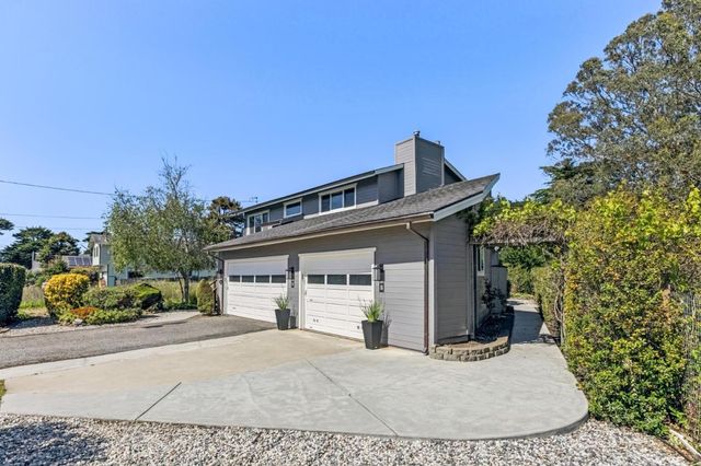 1077 Pearl Avenue, Moss Beach, CA 94038