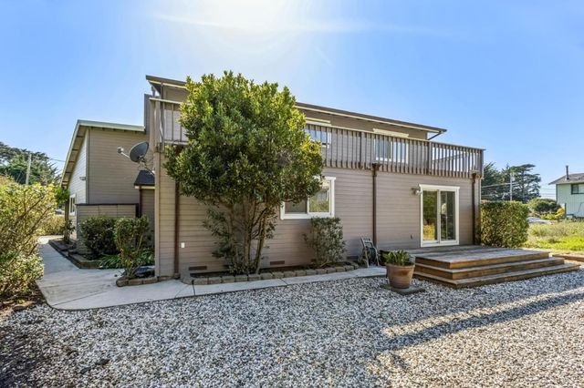 1077 Pearl Avenue, Moss Beach, CA 94038
