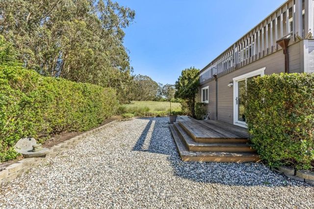 1077 Pearl Avenue, Moss Beach, CA 94038