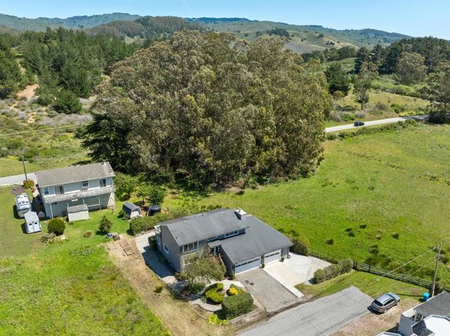 1077 Pearl Avenue, Moss Beach, CA 94038