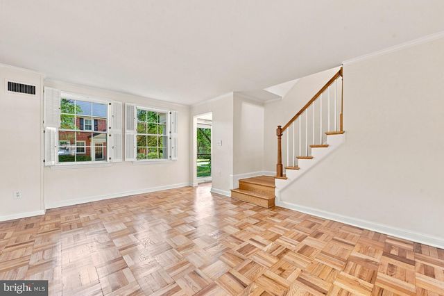 6516 10TH ST, Alexandria, VA 22307