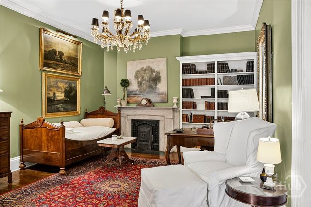 203 W Charlton Street, Savannah, GA 31401