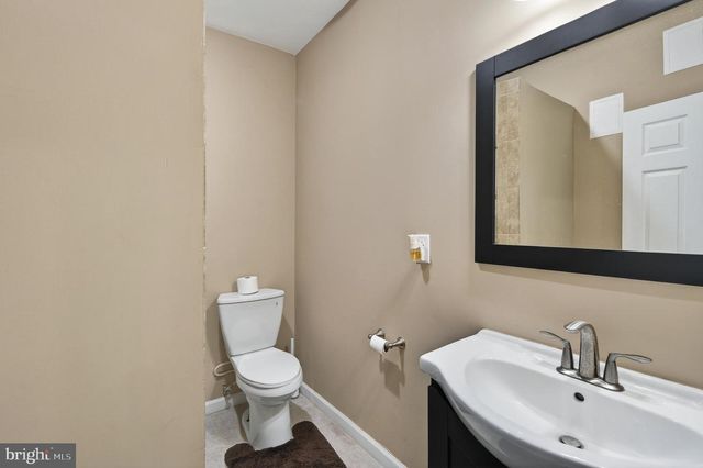 2406 COPPER CREEK RD, Chester Springs, PA 19425