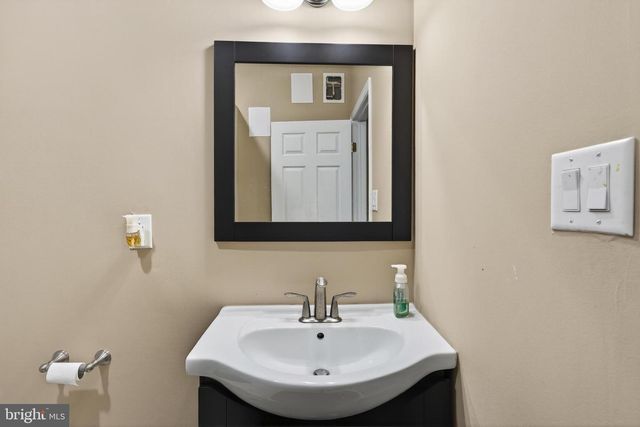 2406 COPPER CREEK RD, Chester Springs, PA 19425