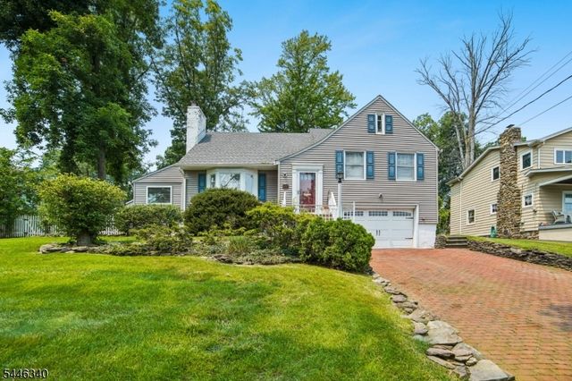 25 Lake Dr West, Wayne Twp., NJ 07470