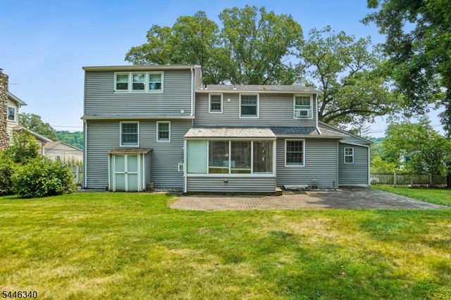 25 Lake Dr West, Wayne Twp., NJ 07470