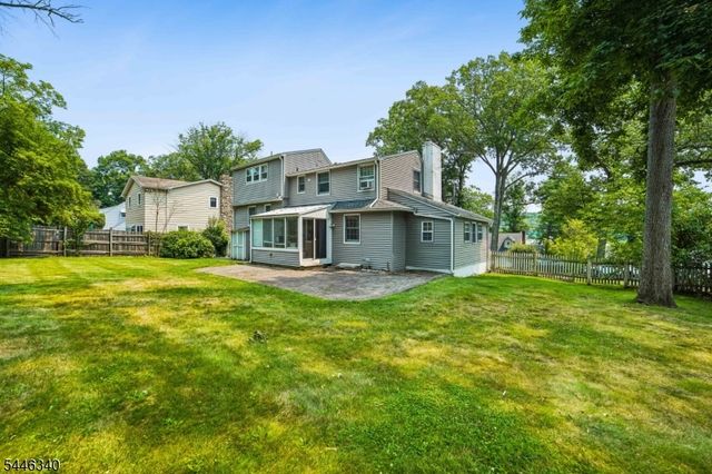 25 Lake Dr West, Wayne Twp., NJ 07470