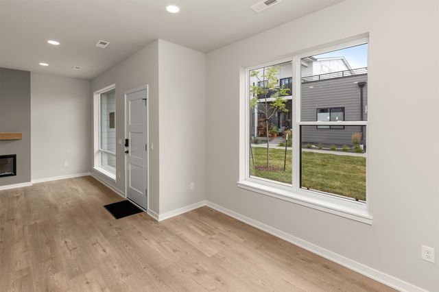 460 SW 12th Street, Des Moines, IA 50309