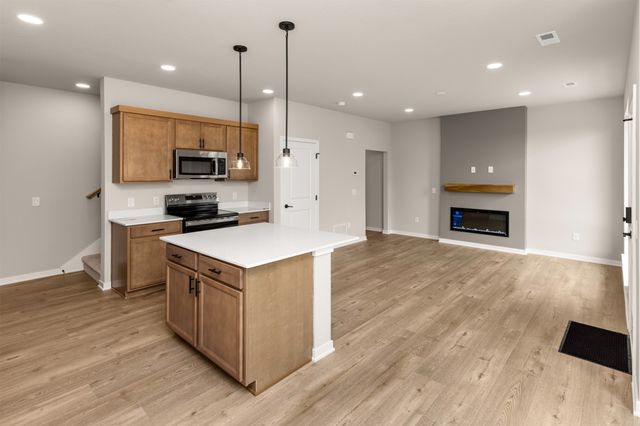 460 SW 12th Street, Des Moines, IA 50309