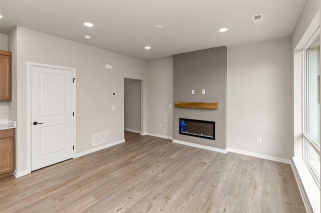 460 SW 12th Street, Des Moines, IA 50309