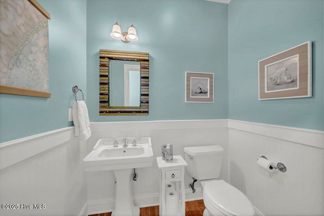 233 Silver Sloop Way, Carolina Beach, NC 28428