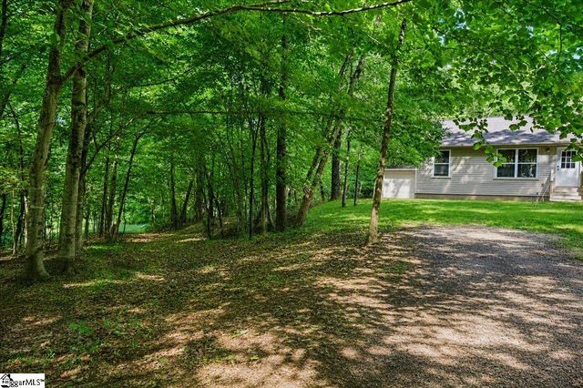 1040 Bennetts Bridge Road, Greer, SC 29651