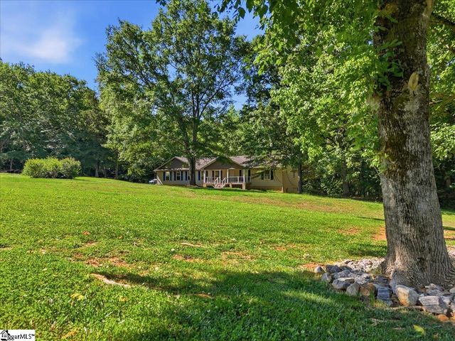 1040 Bennetts Bridge Road, Greer, SC 29651