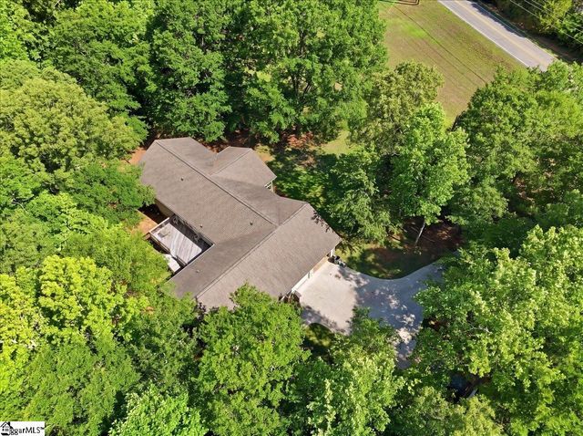 1040 Bennetts Bridge Road, Greer, SC 29651
