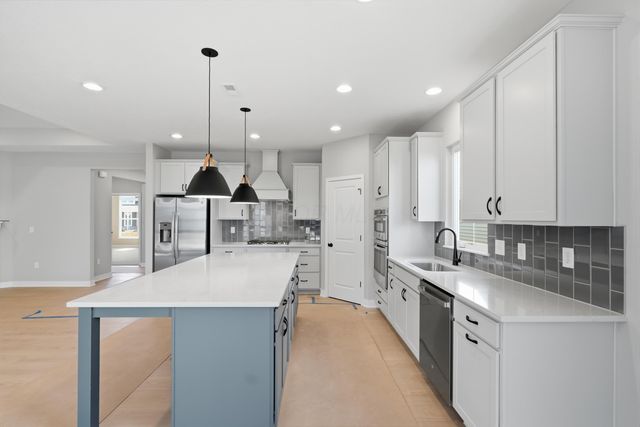 4541 Corsican Loop E, Hilliard, OH 43026