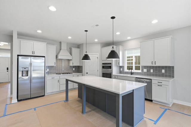 4541 Corsican Loop E, Hilliard, OH 43026