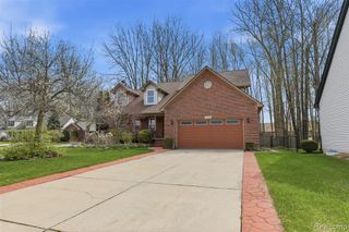 54638 Beacon Cove Circle, New Baltimore, MI 48047