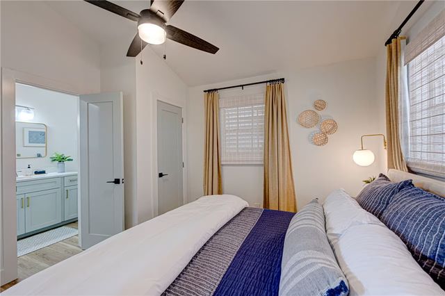 310 Leslie Lane, Port Aransas, TX 78373