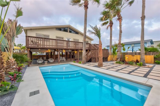 310 Leslie Lane, Port Aransas, TX 78373