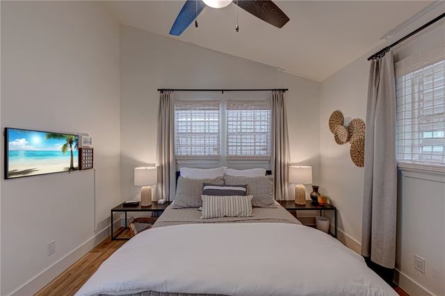 310 Leslie Lane, Port Aransas, TX 78373