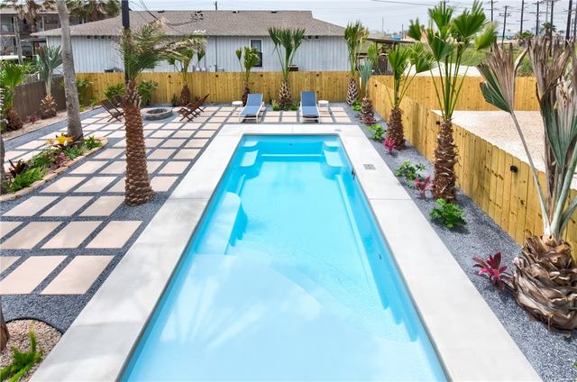 310 Leslie Lane, Port Aransas, TX 78373