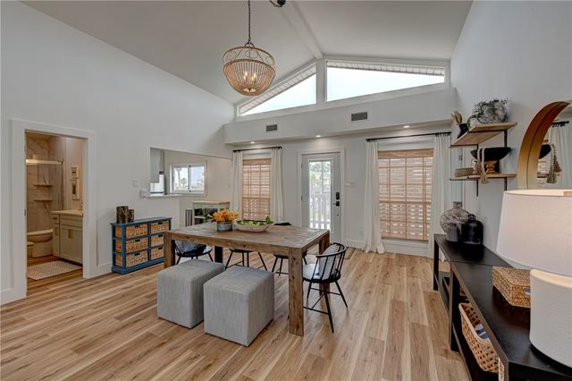 310 Leslie Lane, Port Aransas, TX 78373