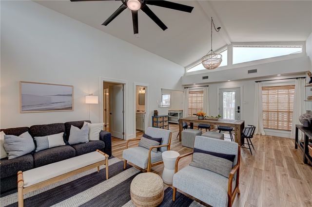 310 Leslie Lane, Port Aransas, TX 78373