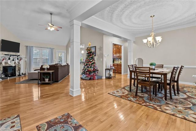 509 Saber DR, Chesapeake, VA 23322