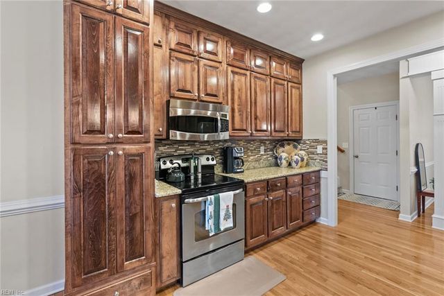 509 Saber DR, Chesapeake, VA 23322