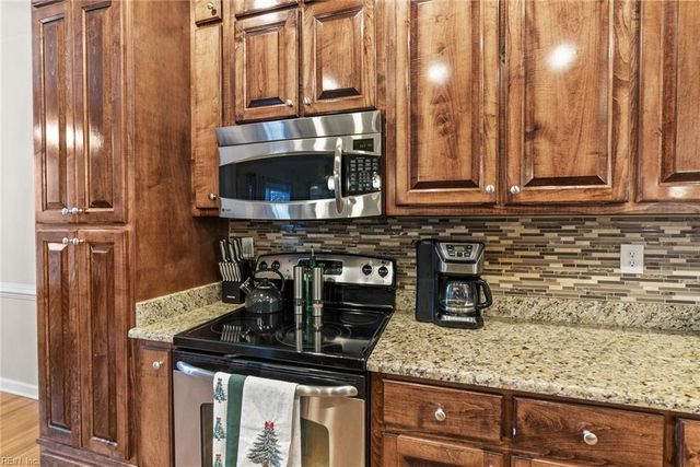 509 Saber DR, Chesapeake, VA 23322