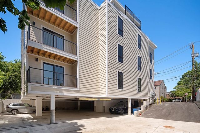 19 Holmes Street 1, Quincy, MA 02171