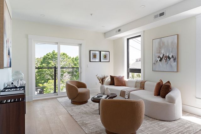 19 Holmes Street 1, Quincy, MA 02171