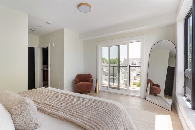 19 Holmes Street 1, Quincy, MA 02171