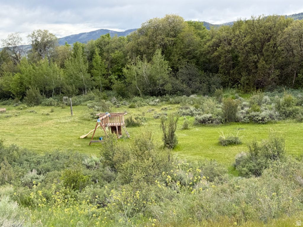 Image 9 of property listing at 106 Larkspur Cir 228, Fish Haven, ID 83287