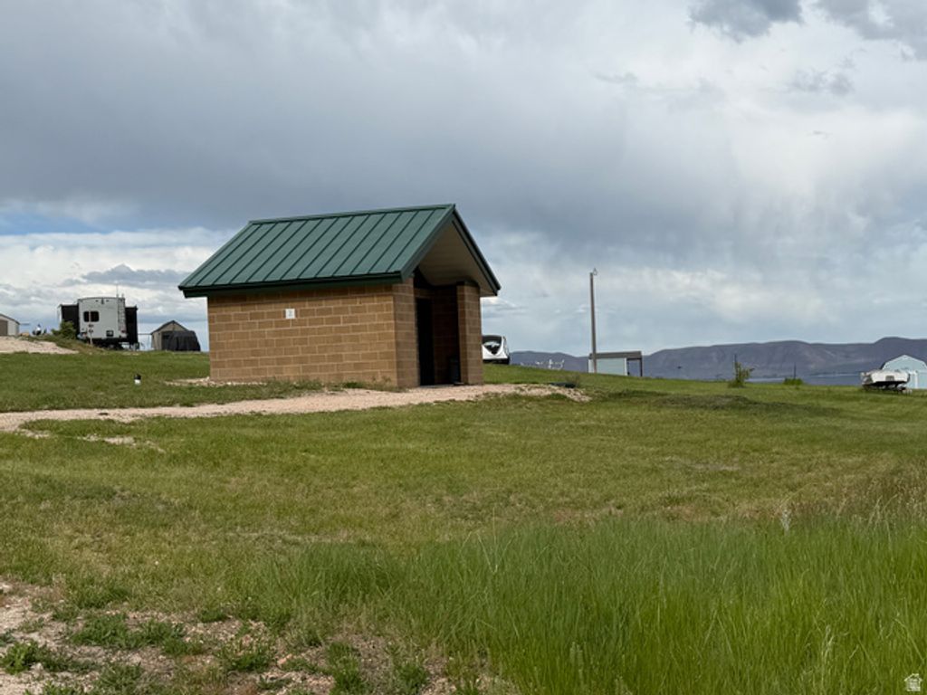 Image 10 of property listing at 106 Larkspur Cir 228, Fish Haven, ID 83287
