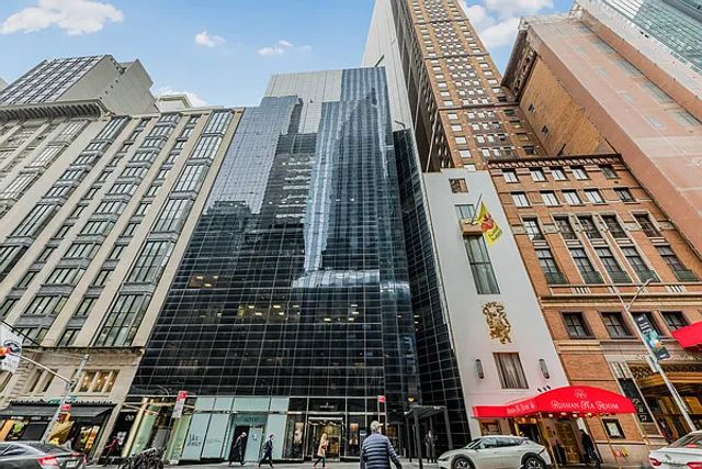 146 W 57th St Apt 37D, New York City, NY 10019