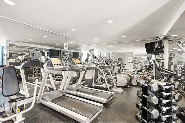 146 W 57th St Apt 37D, New York City, NY 10019