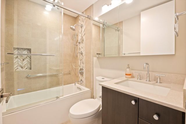 146 W 57th St Apt 37D, New York City, NY 10019