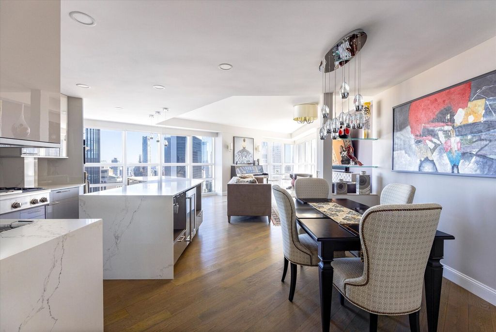 146 W 57th St Apt 37D, New York City, NY 10019