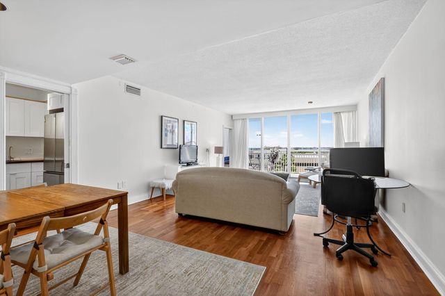 2780 S OCEAN Boulevard 806, Palm Beach, FL 33480