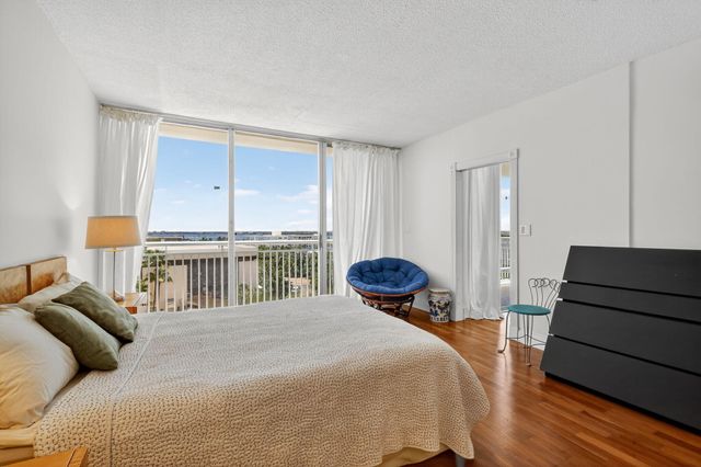 2780 S OCEAN Boulevard 806, Palm Beach, FL 33480