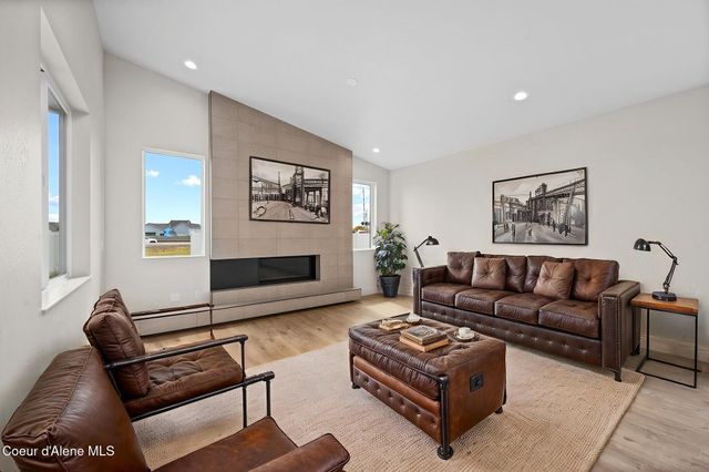 6414 W FREHLEY WAY, Rathdrum, ID 83858