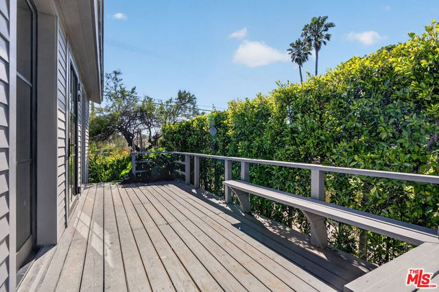 408 Linnie Canal, Venice, CA 90291