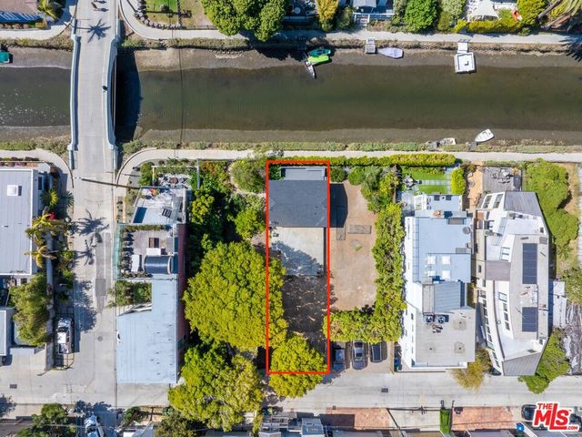 408 Linnie Canal, Venice, CA 90291